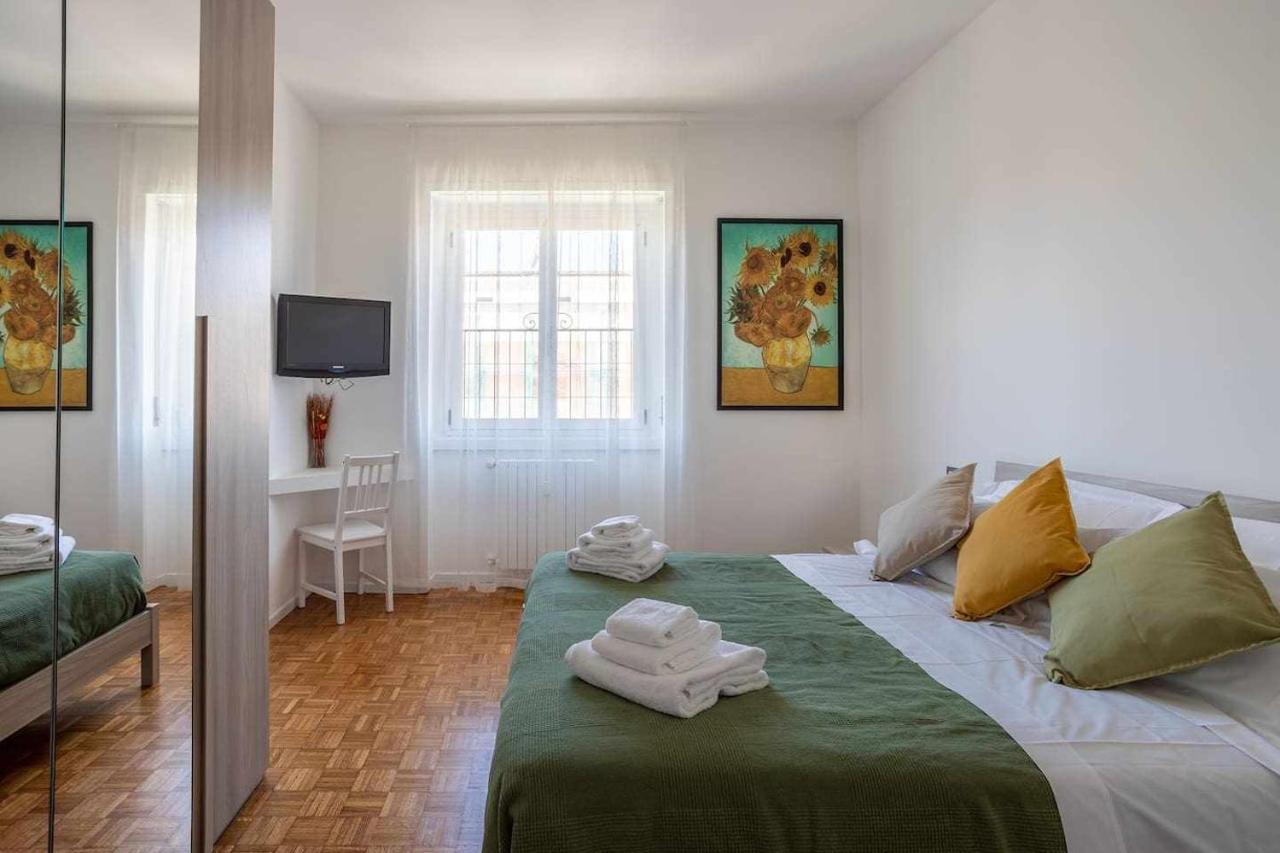 Milano City Apartments - Parking And Comfort - Spacious Apt Up To 8 Pax Exterior foto